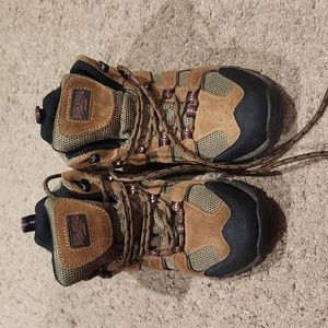 Red Head hiking shoes